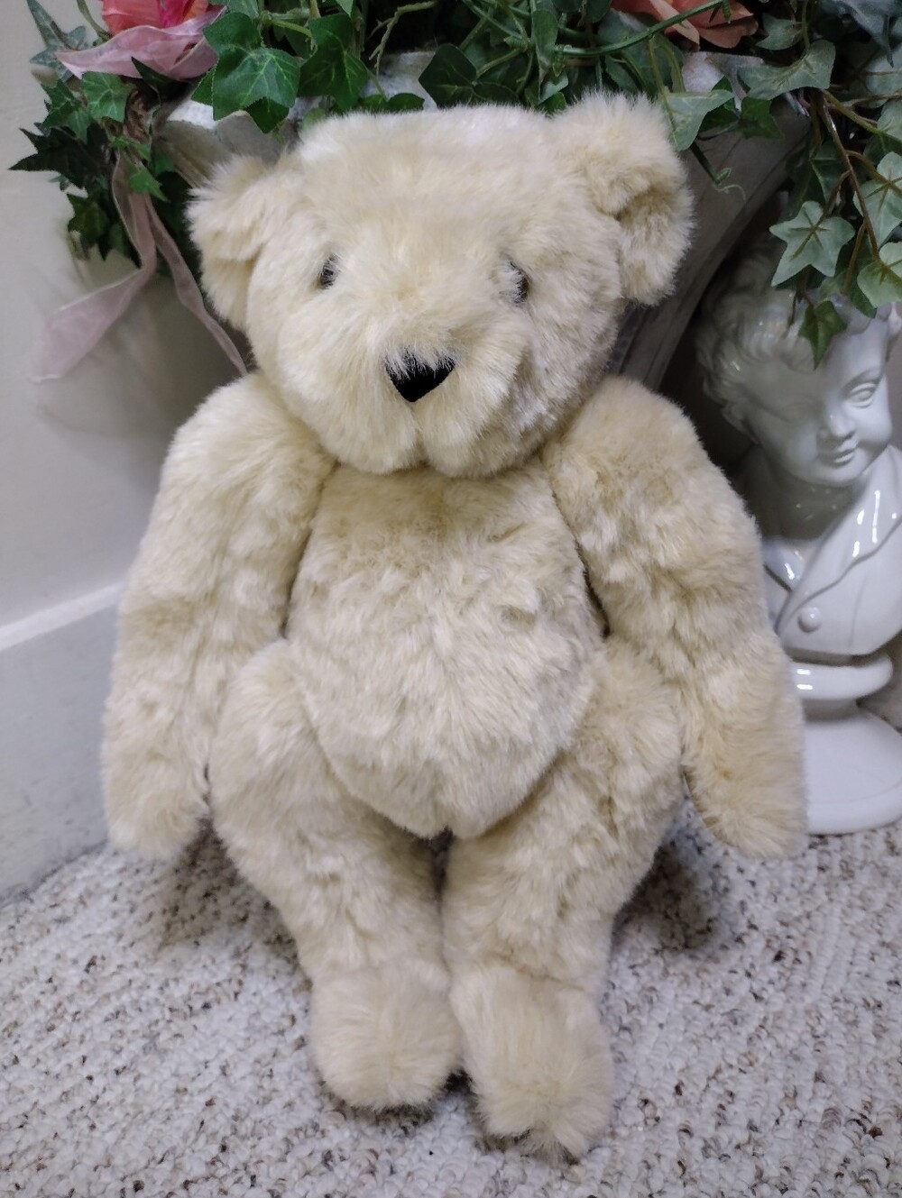 Vintage 1990's Classic Handmade 15 Inch Plush Cream Jointed Vermont Teddy Bear - Picture 2 of 8